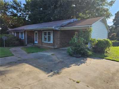 Home For Sale in Asheboro, North Carolina