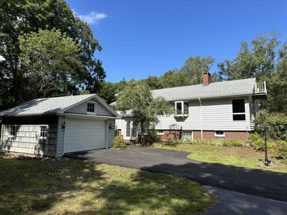 Picture of Home For Sale in Owls Head, Maine, United States