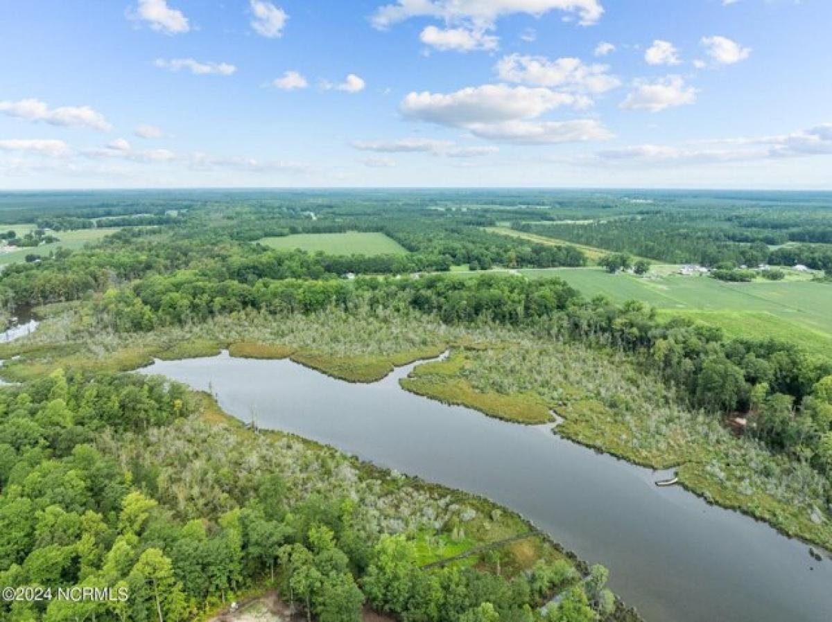 Picture of Residential Land For Sale in Bath, North Carolina, United States