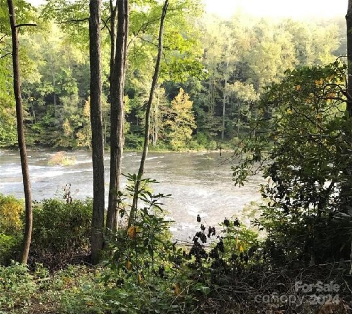 Picture of Residential Land For Sale in Waynesville, North Carolina, United States