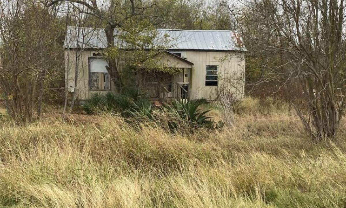 Picture of Residential Land For Sale in Ledbetter, Texas, United States