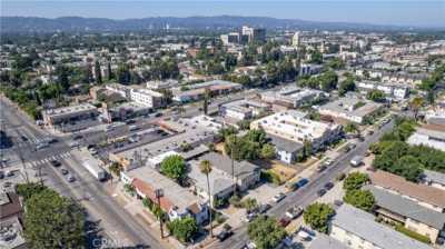 Home For Sale in Van Nuys, California