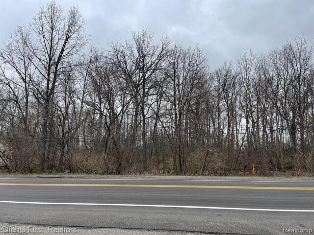 Picture of Residential Land For Sale in Canton, Michigan, United States