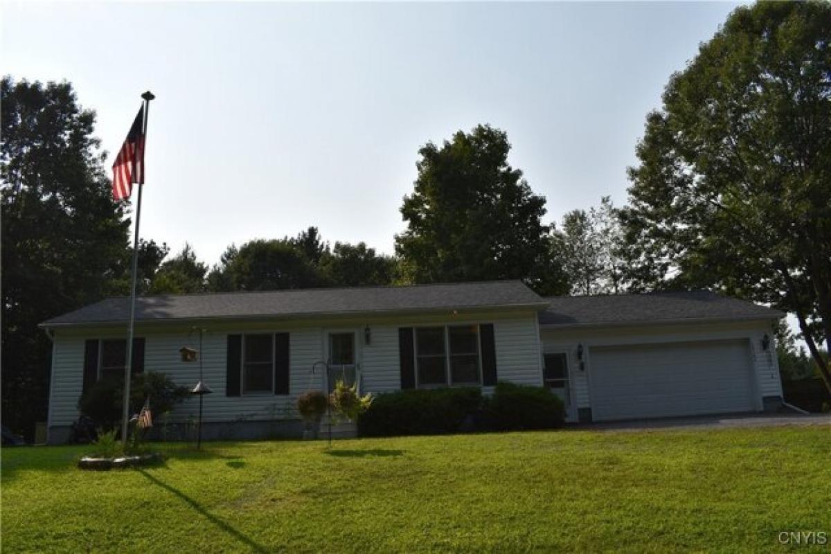 Picture of Home For Sale in Carthage, New York, United States