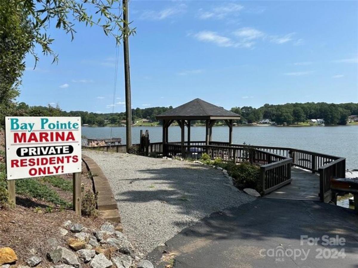 Picture of Residential Land For Sale in Catawba, North Carolina, United States