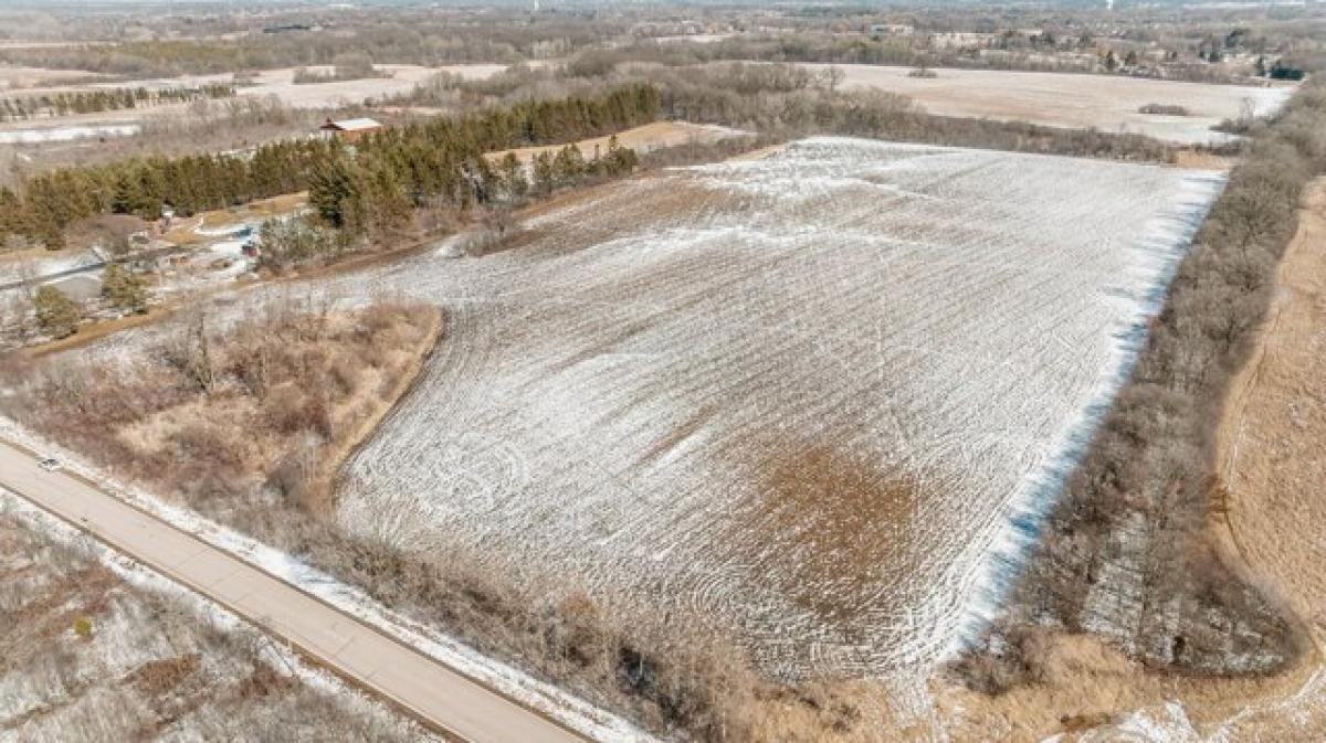 Picture of Residential Land For Sale in Franklin, Wisconsin, United States