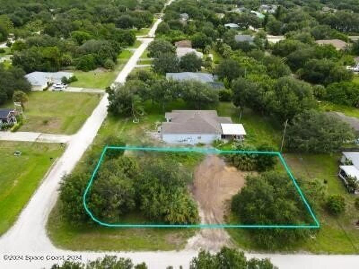 Picture of Residential Land For Sale in Vero Beach, Florida, United States