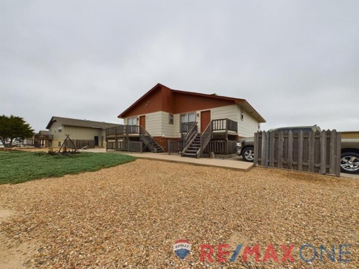 Picture of Home For Sale in Garden City, Kansas, United States