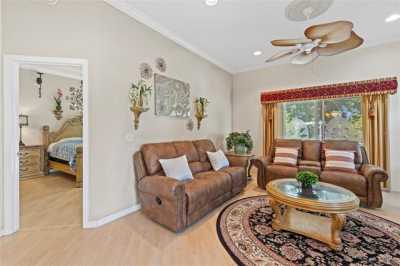 Home For Sale in Oxford, Florida