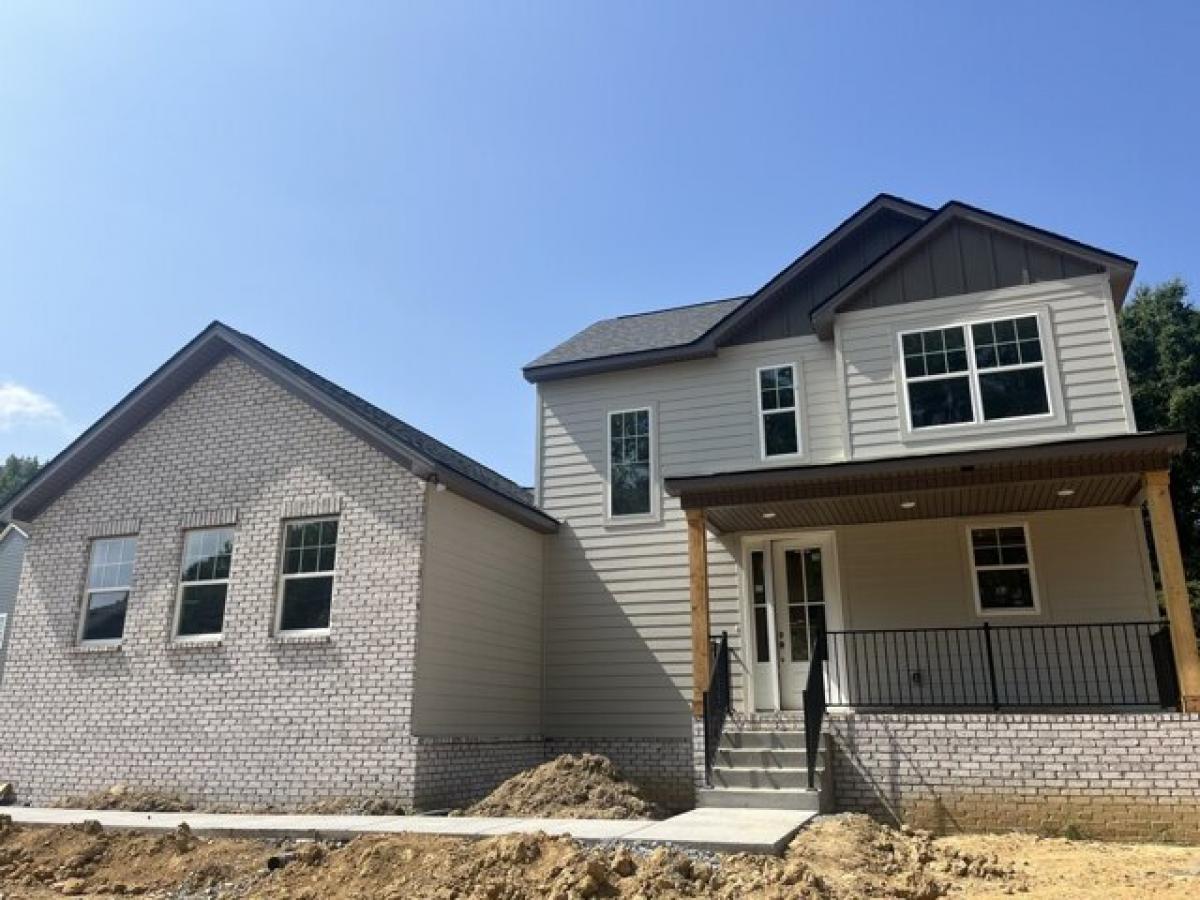 Picture of Home For Sale in White House, Tennessee, United States