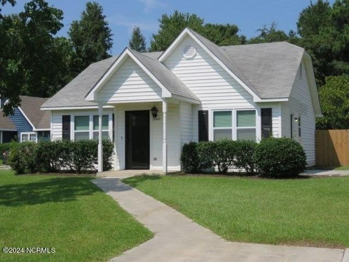 Picture of Home For Sale in Castle Hayne, North Carolina, United States