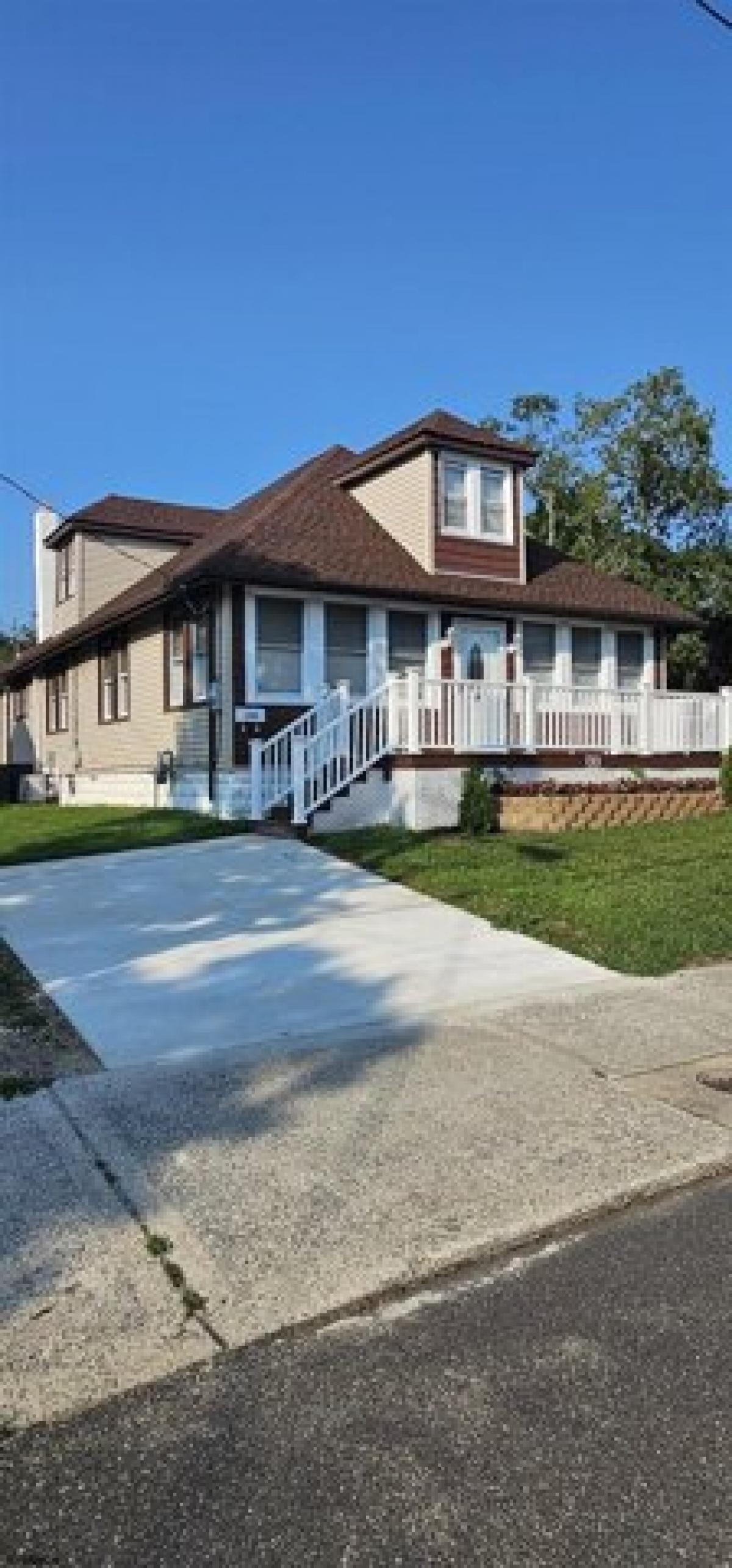 Picture of Home For Sale in Pleasantville, New Jersey, United States