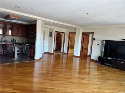 Apartment For Rent in Rego Park, New York