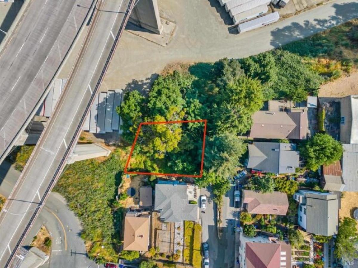 Picture of Residential Land For Sale in Crockett, California, United States