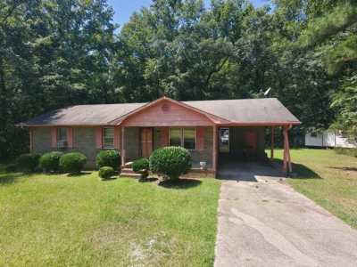 Home For Sale in Due West, South Carolina