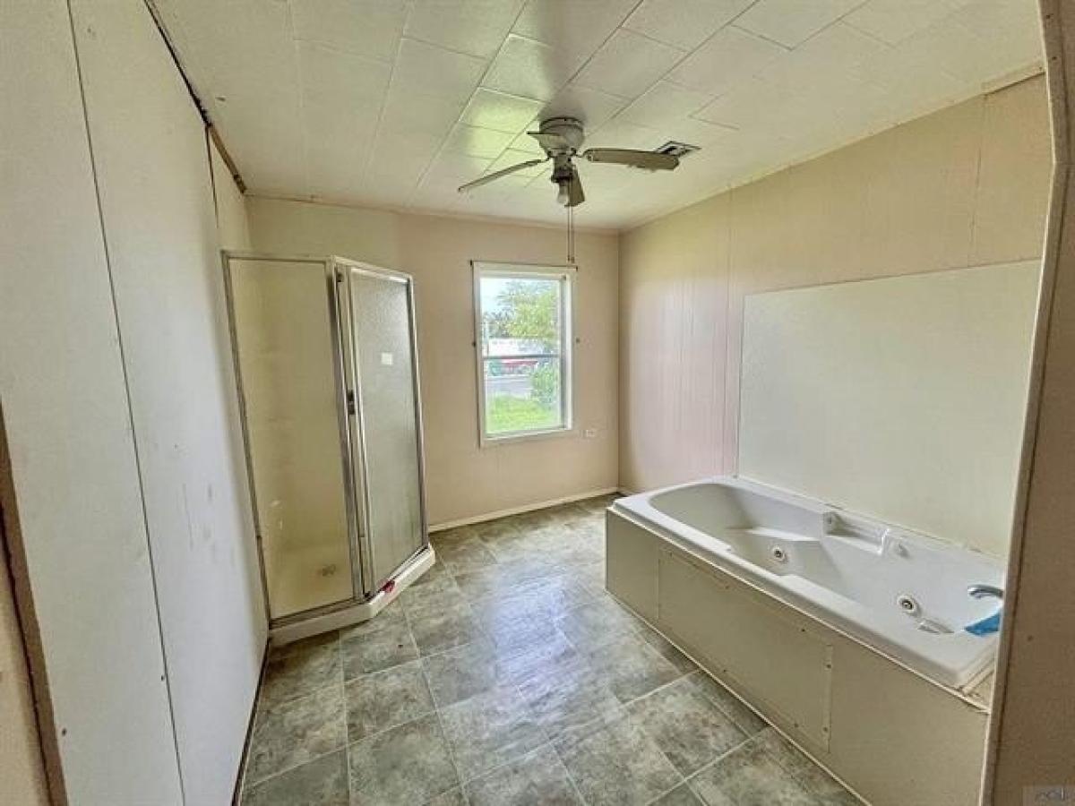 Picture of Home For Sale in Cut Off, Louisiana, United States