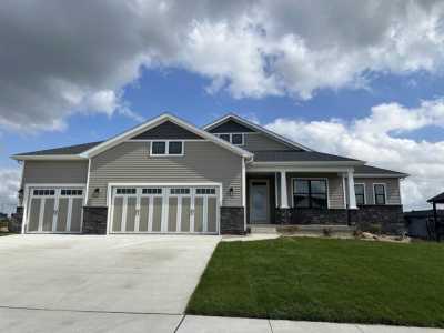 Home For Sale in Cedar Falls, Iowa