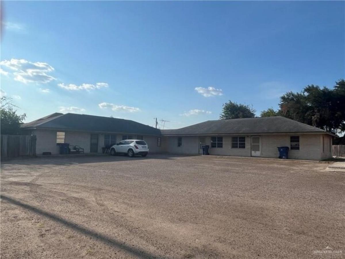 Picture of Home For Sale in La Joya, Texas, United States