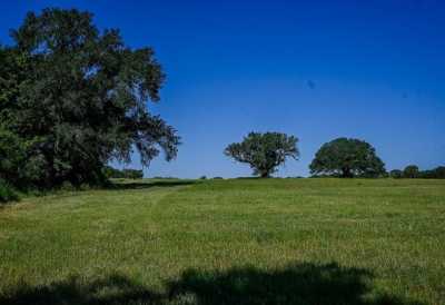 Residential Land For Sale in Hallettsville, Texas