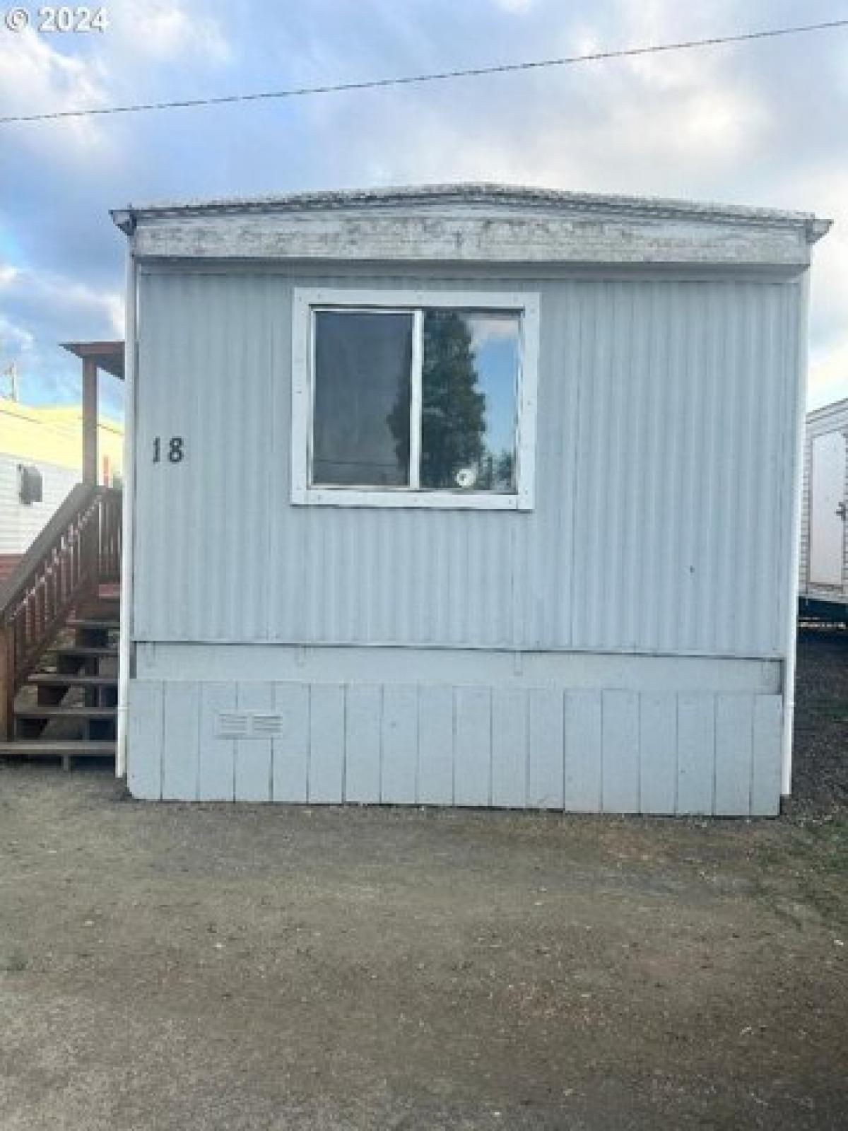 Picture of Home For Sale in Cottage Grove, Oregon, United States