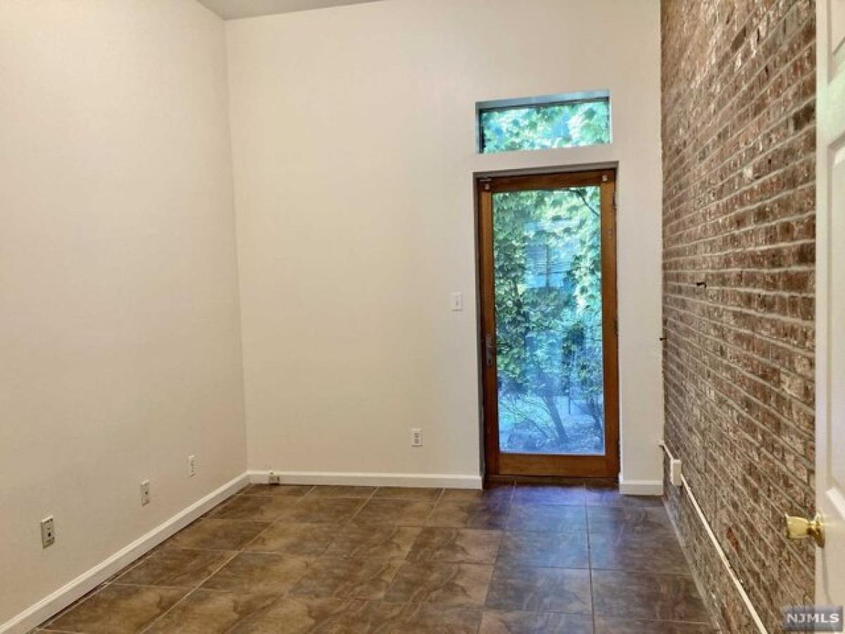 Picture of Apartment For Rent in Newark, New Jersey, United States