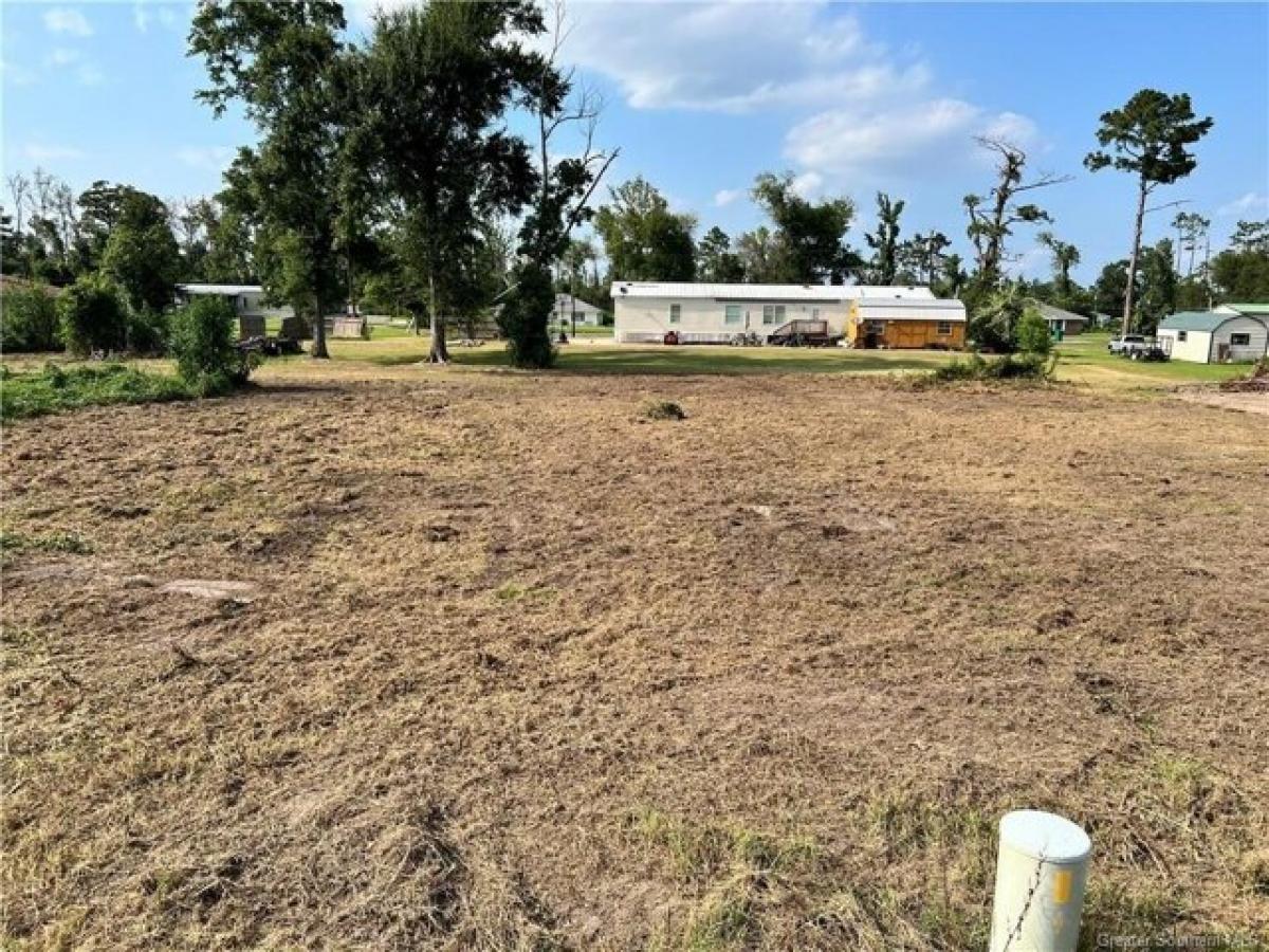 Picture of Residential Land For Sale in Lake Charles, Louisiana, United States