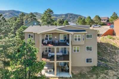 Home For Sale in Monument, Colorado