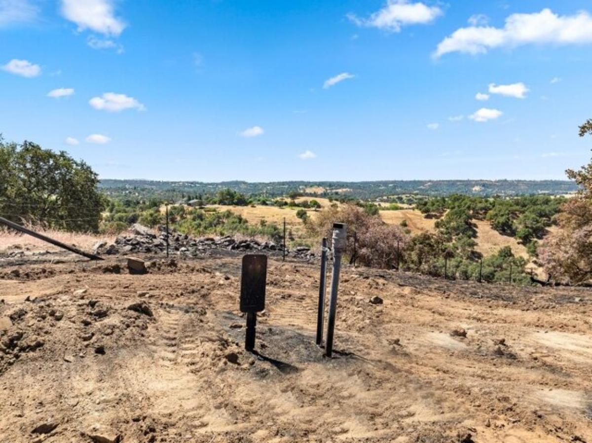 Picture of Residential Land For Sale in Auburn, California, United States