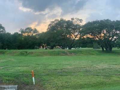 Residential Land For Sale in Angleton, Texas