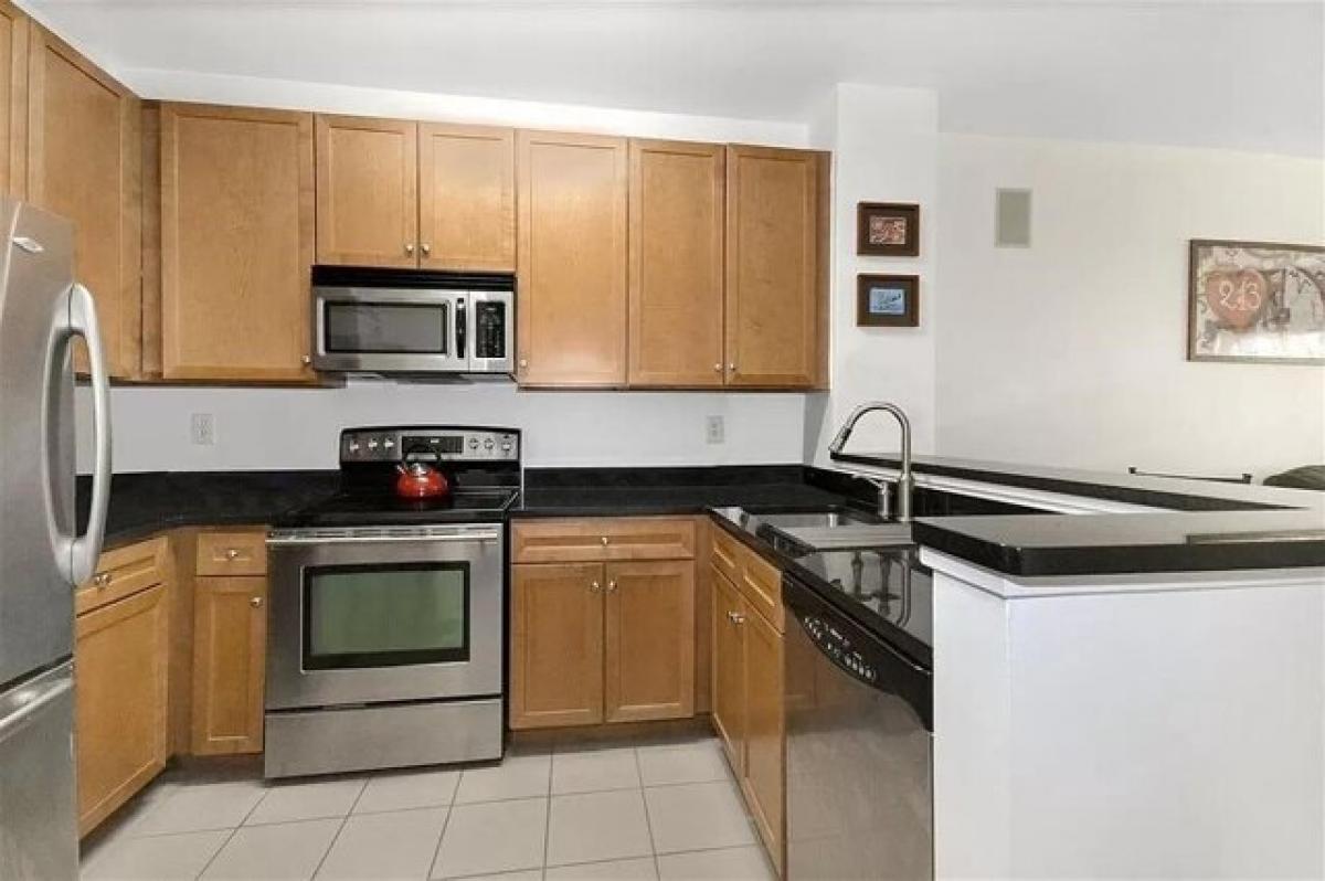 Picture of Home For Rent in West New York, New Jersey, United States