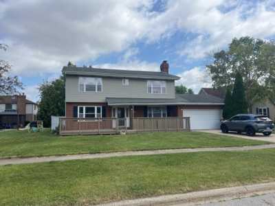 Home For Sale in Mokena, Illinois