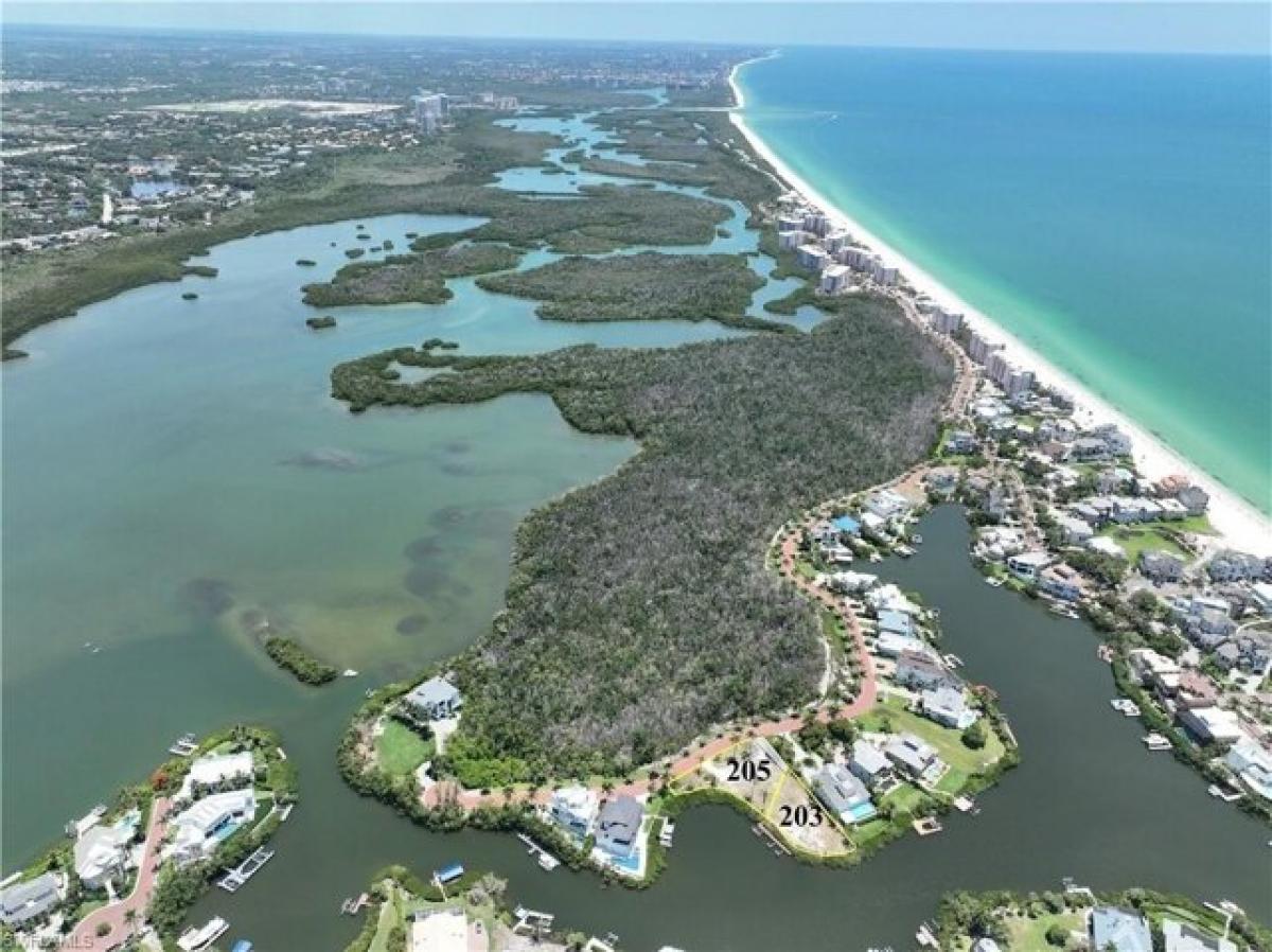 Picture of Residential Land For Sale in Bonita Springs, Florida, United States