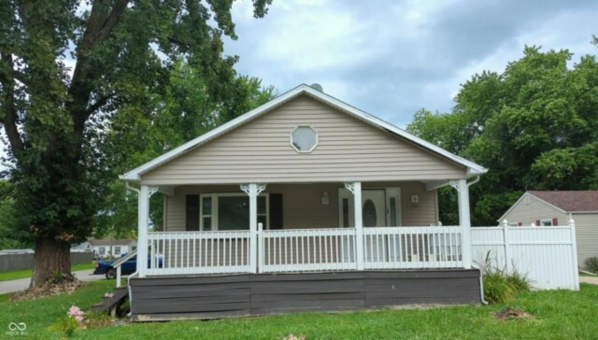 Picture of Home For Sale in Anderson, Indiana, United States