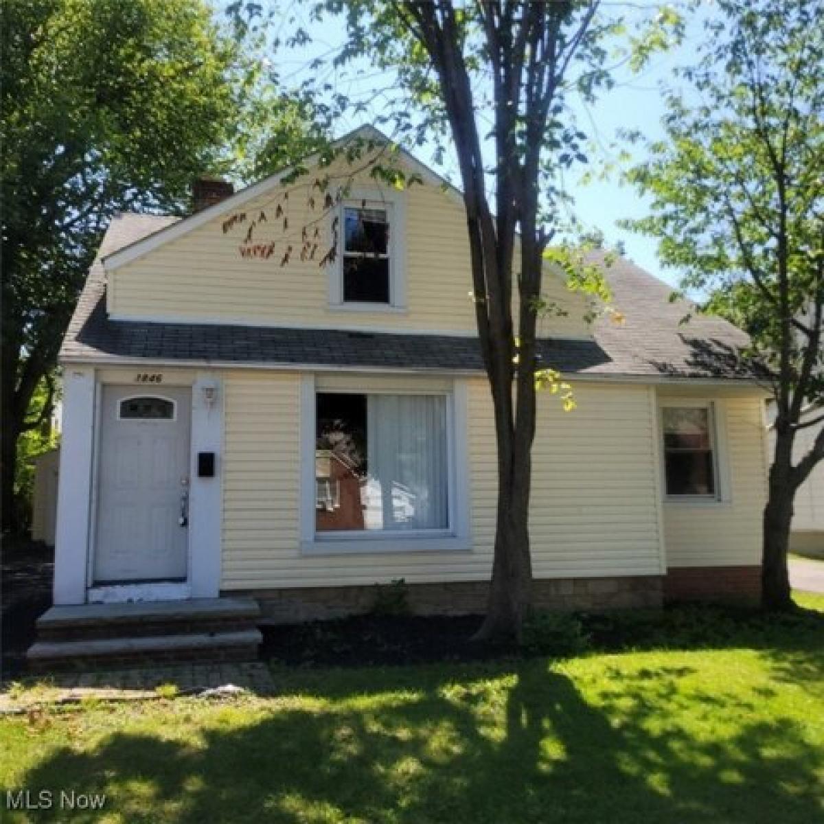 Picture of Home For Sale in South Euclid, Ohio, United States