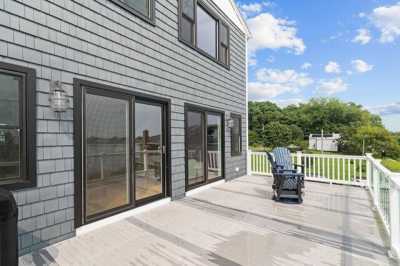 Home For Sale in Swansea, Massachusetts