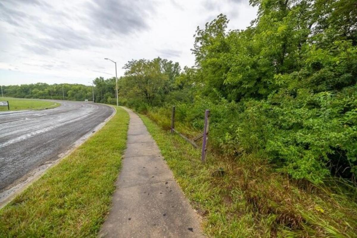 Picture of Residential Land For Sale in Kansas City, Missouri, United States