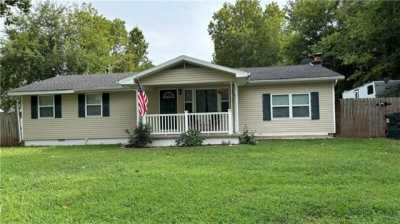 Home For Sale in Farmington, Arkansas