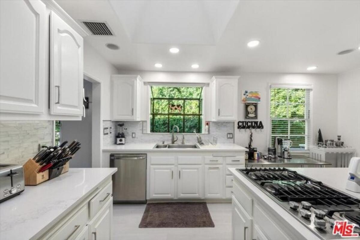 Picture of Home For Rent in Sherman Oaks, California, United States