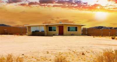 Home For Sale in Twentynine Palms, California