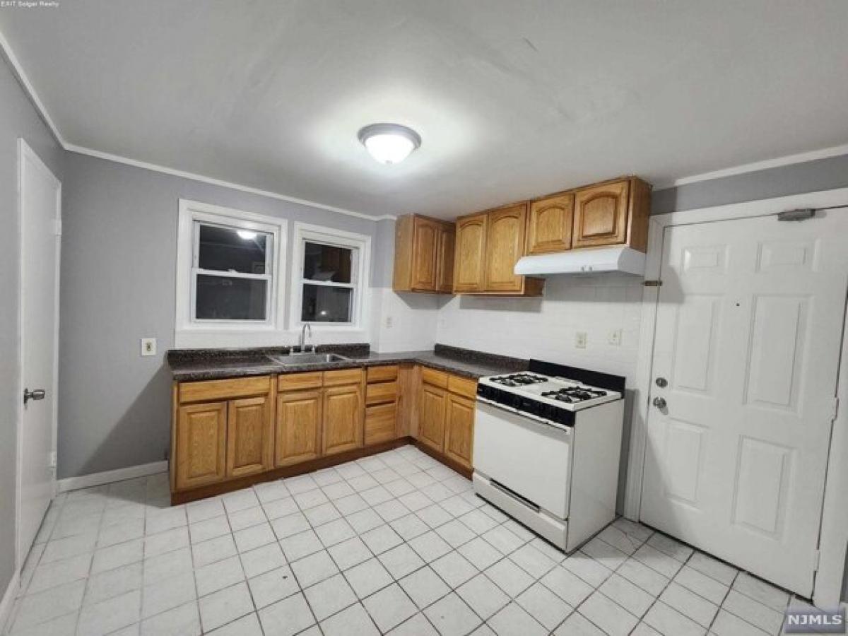 Picture of Home For Rent in Paterson, New Jersey, United States