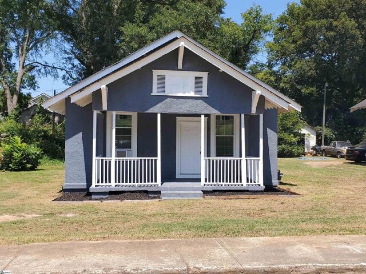 Picture of Home For Sale in Laurens, South Carolina, United States