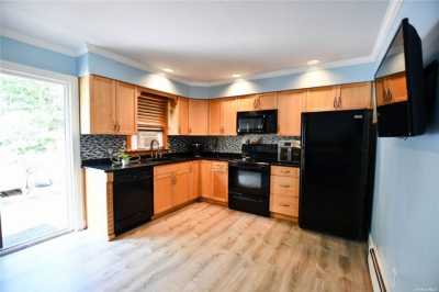 Home For Sale in Mastic, New York