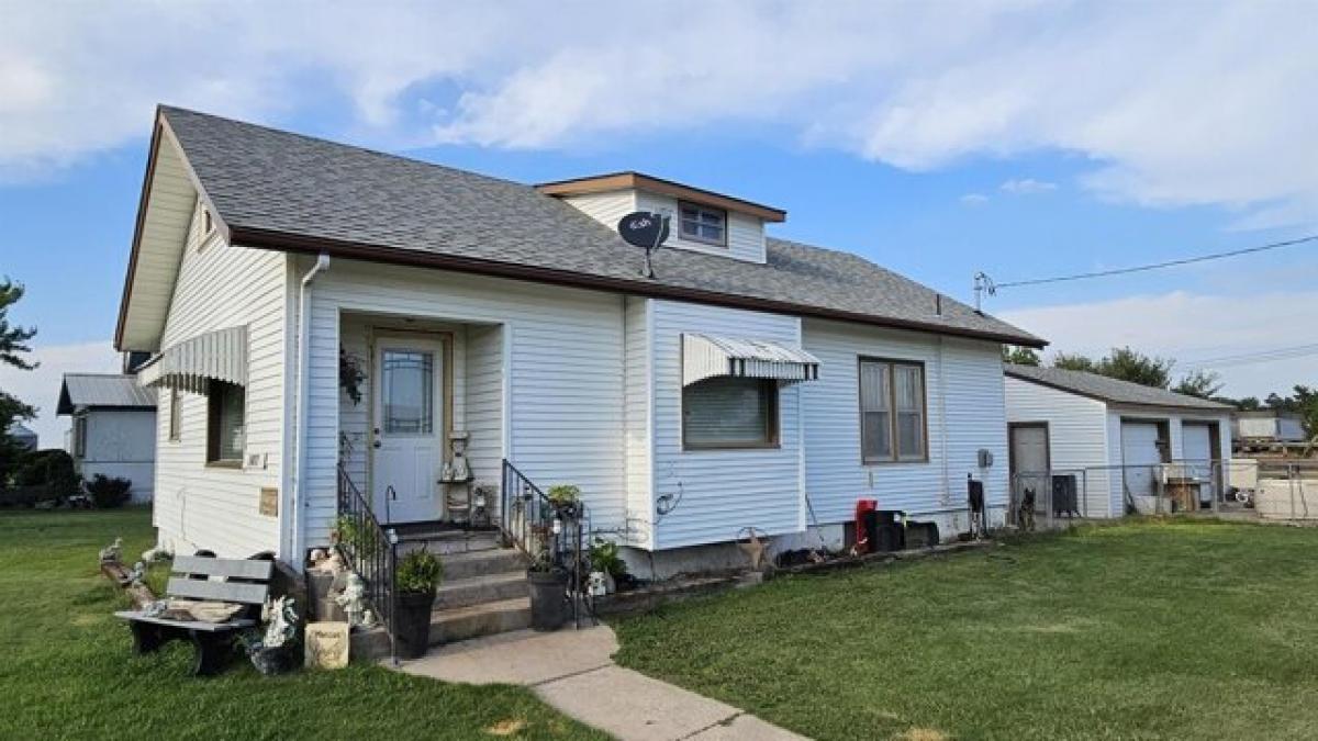 Picture of Home For Sale in Park, Kansas, United States