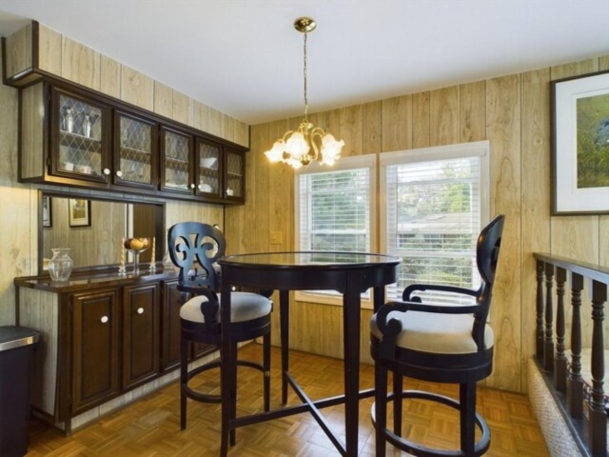 Picture of Home For Sale in Carver, Massachusetts, United States