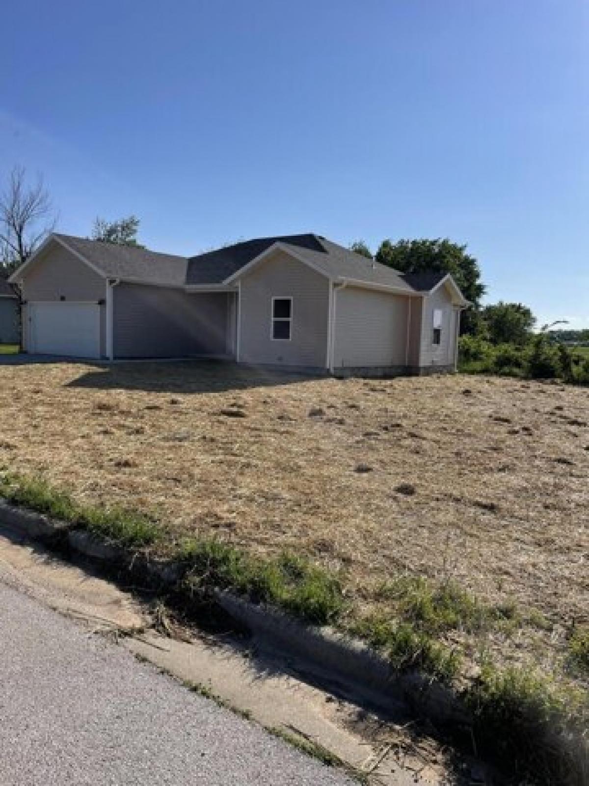 Picture of Home For Sale in Fair Grove, Missouri, United States