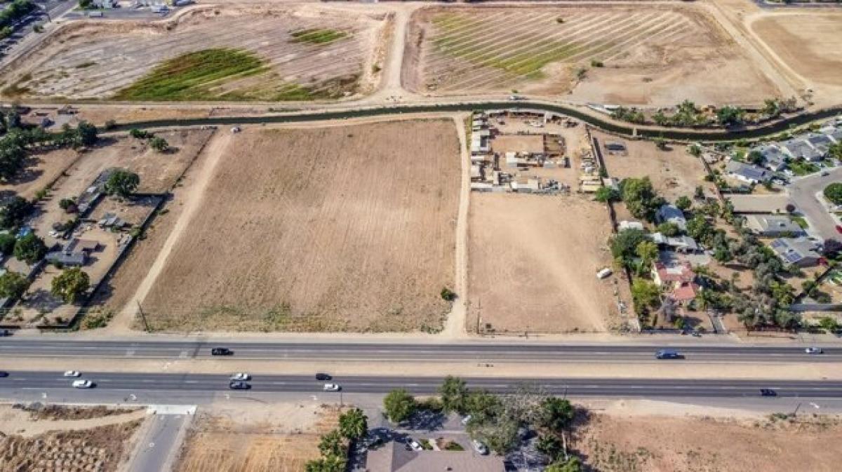 Picture of Residential Land For Sale in Fresno, California, United States