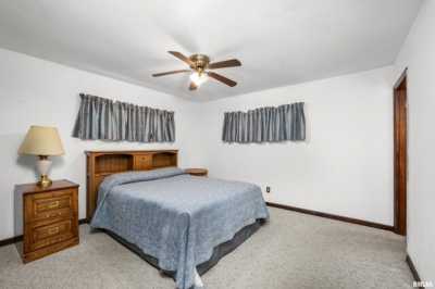 Home For Sale in Hillsdale, Illinois