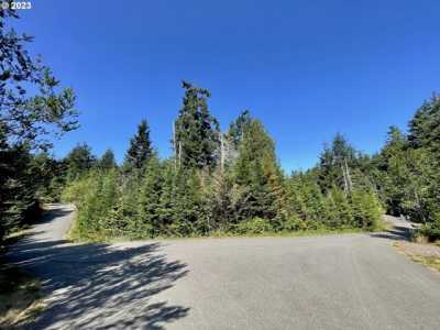 Residential Land For Sale in North Bend, Oregon