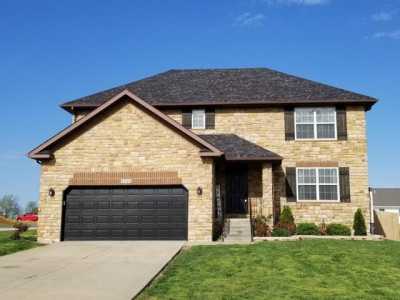 Home For Sale in Monett, Missouri