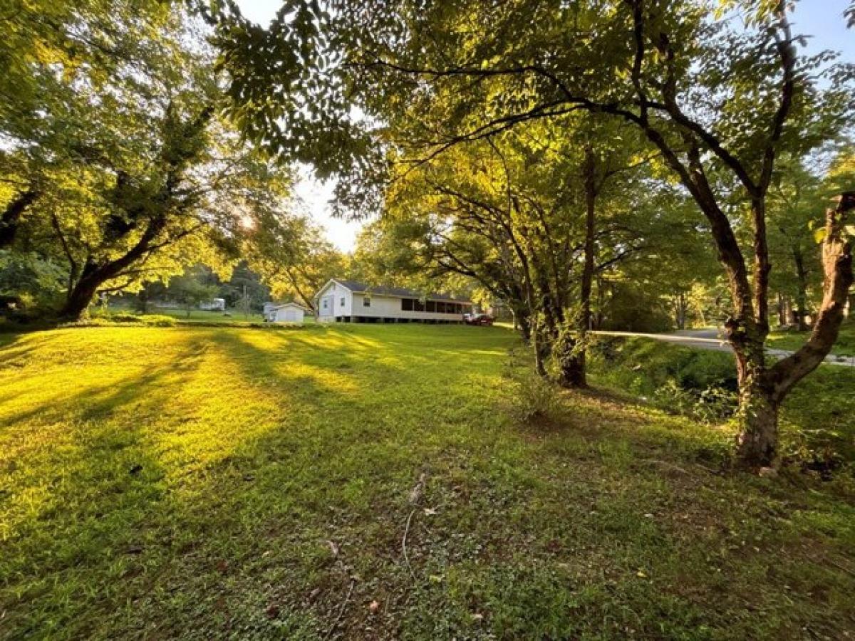 Picture of Home For Sale in Andrews, North Carolina, United States